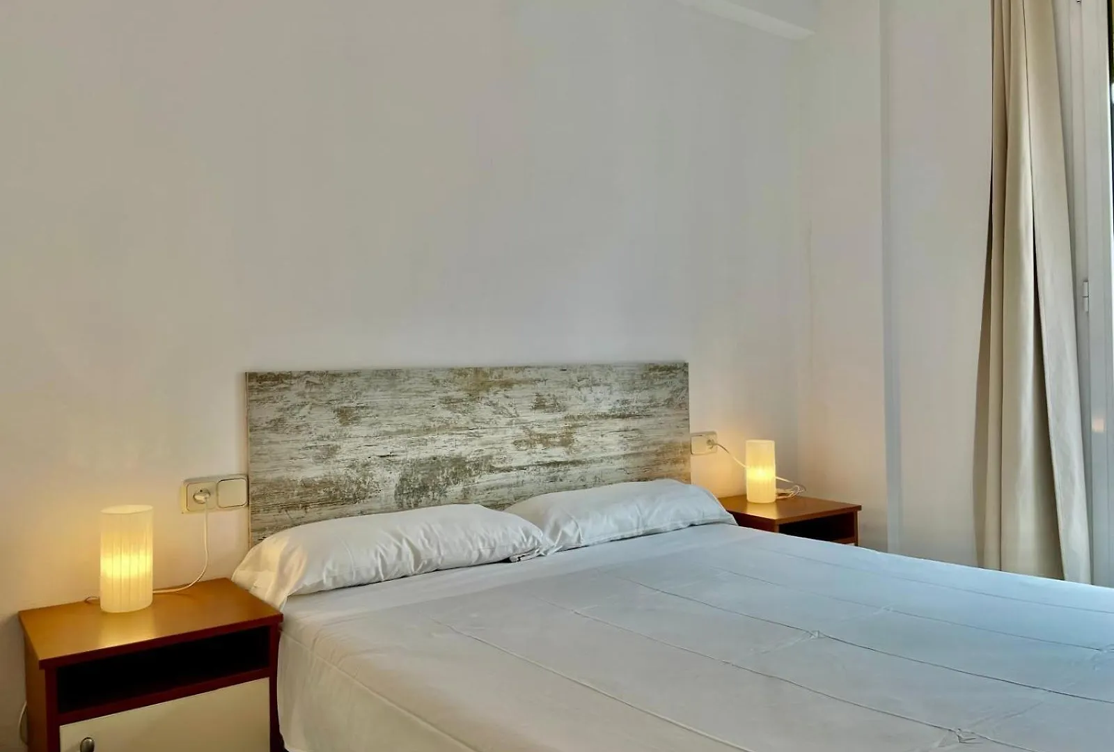 Apartamentos Port Marina パラモス