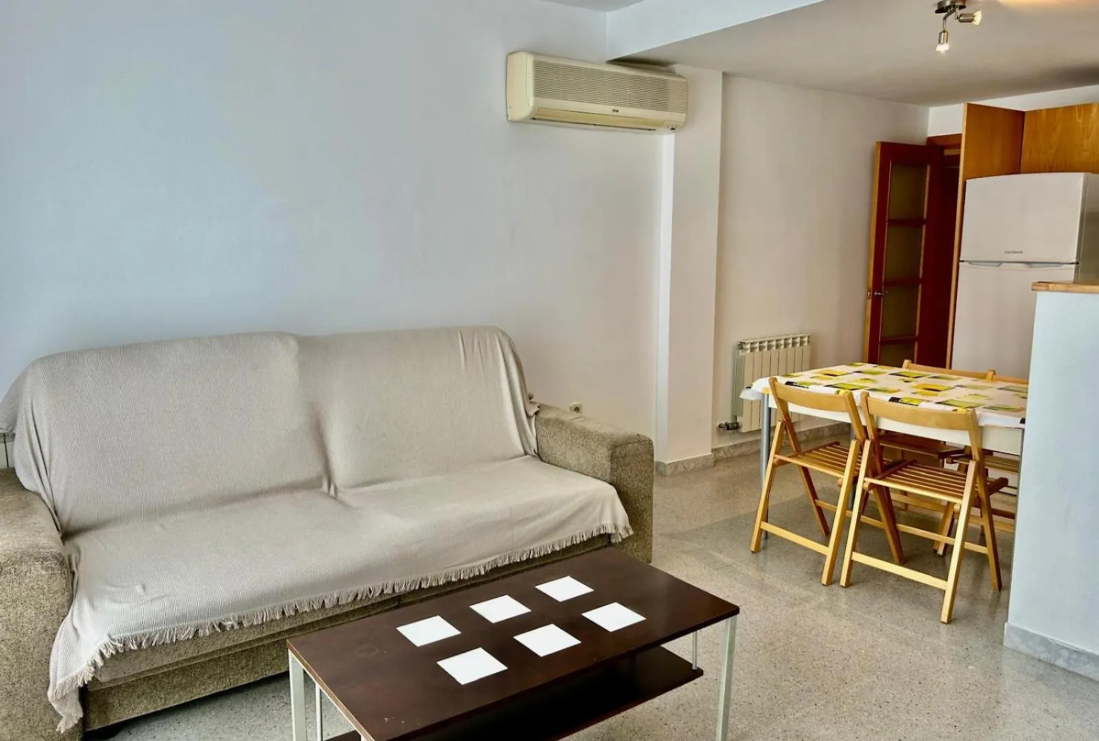 Apartamentos Port Marina パラモス 0*,  スペイン