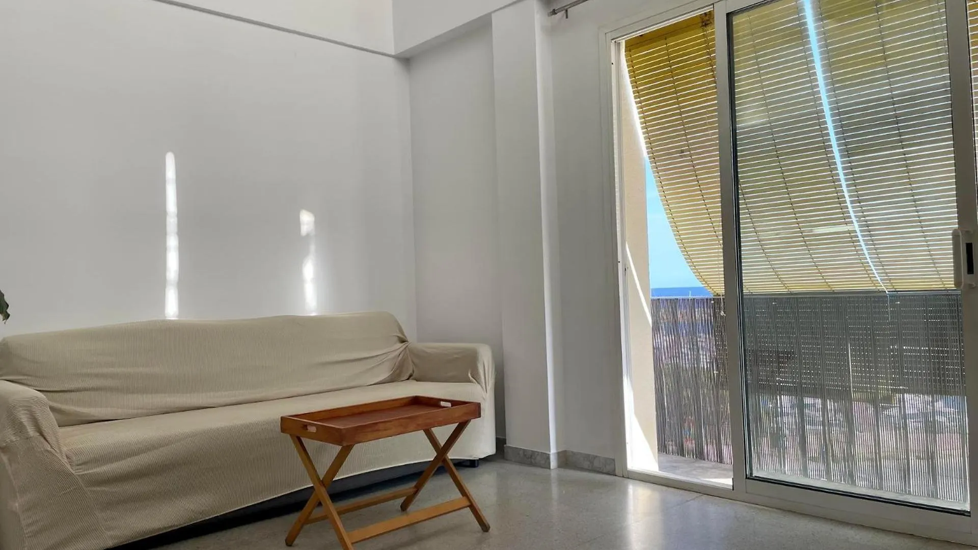 アパート Apartamentos Port Marina パラモス スペイン