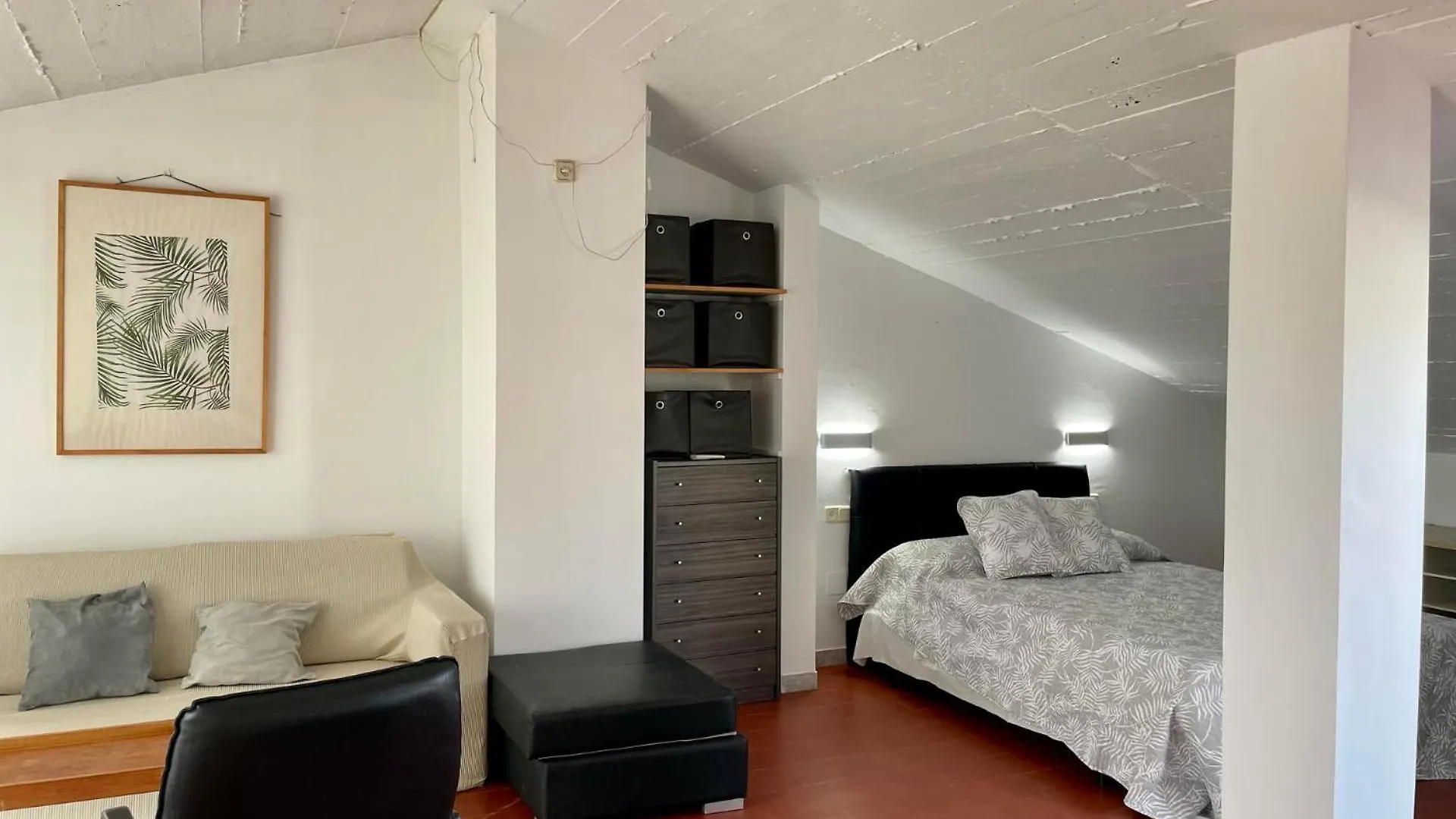 Apartamentos Port Marina 帕拉莫斯