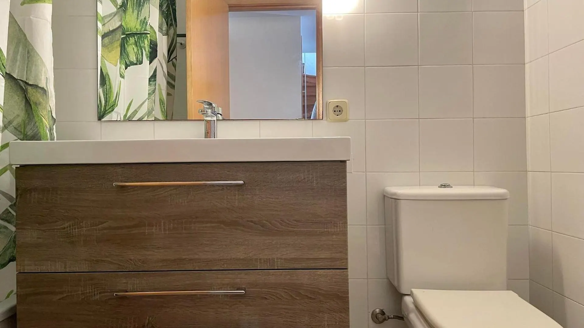 Apartamentos Port Marina 帕拉莫斯